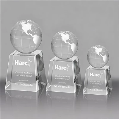 Anugerah Crystal Globe Dengan Tapak Trapezoid